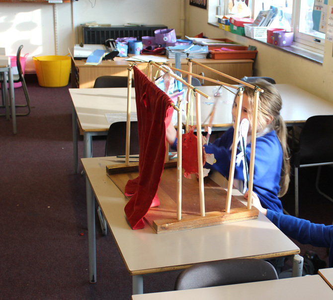 Puppet KS2 VICTORIA BUTTON